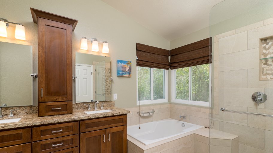 Bathroom Ideas With Chocolate Vanity